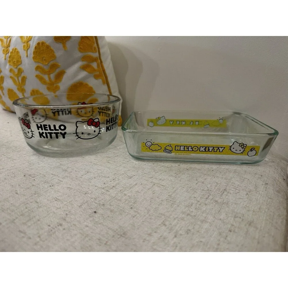 Pyrex hello kitty